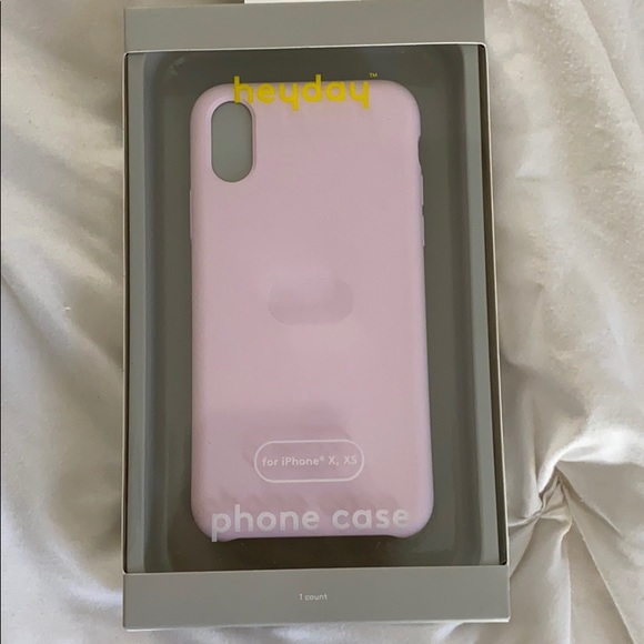 Pink phone case! - Picture 1 of 2